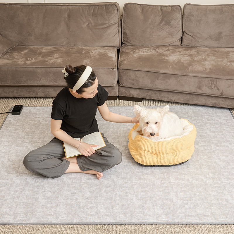 Large-Area Constant-Temperature Heating Floor Mat